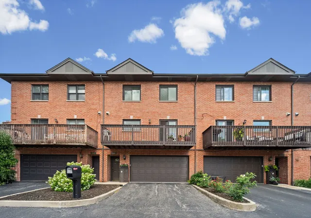 Photo 1 of Townhouse for sale at 1339 E Central Rd, Arlington Heights, IL 60005 | MLS# 12755372 | Listing updated on 2026-09-17