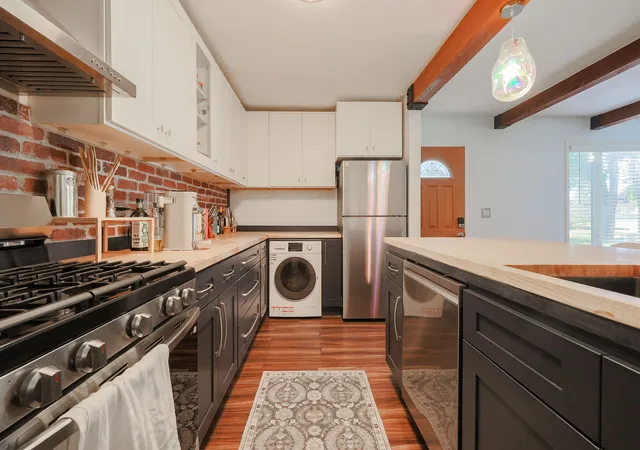 Photo 3 of Condo for sale at 1532 Cove Dr #243A, Prospect Heights, IL 60070 | MLS# 12755373 | Listing updated on 2026-10-05