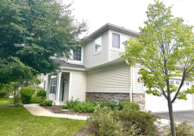 Condo for sale at 731 S Jade Ln, Round Lake, IL 60073 | MLS# 12755381