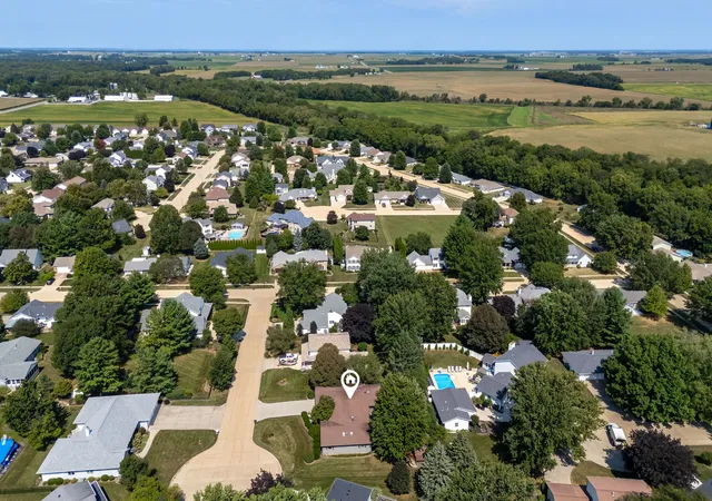 Photo 4 of Single family home for sale at 830 Oriole Ct, Geneseo, IL 61254 | MLS# 12755407 | Listing updated on 2026-09-12