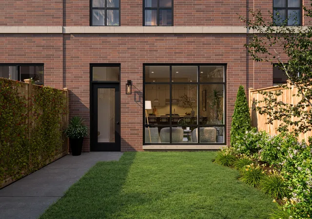 Photo 4 of Single family home for sale at 2915 N Oakley Ave, Chicago, IL 60618 | MLS# 12755408 | Listing updated on 2026-09-16