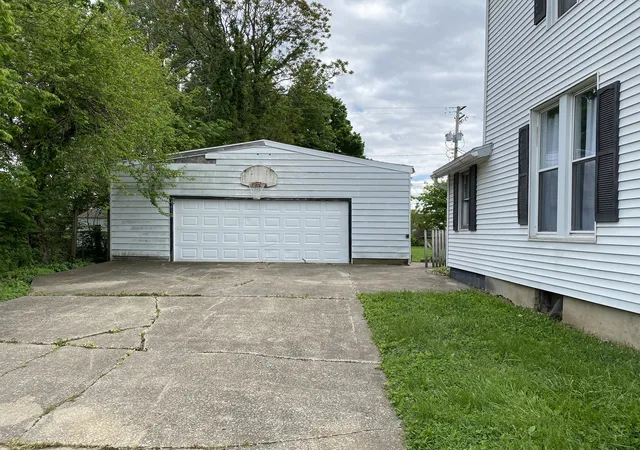 Photo 2 of Single family home for sale at 103 E Church St, Champaign, IL 61820 | MLS# 12755423 | Listing updated on 2026-10-04