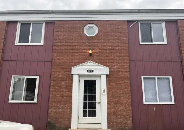 Photo 2 of Condo for sale at 1371 Monomoy St #E1, Aurora, IL 60506 | MLS# 12755442 | Listing updated on 2026-10-20