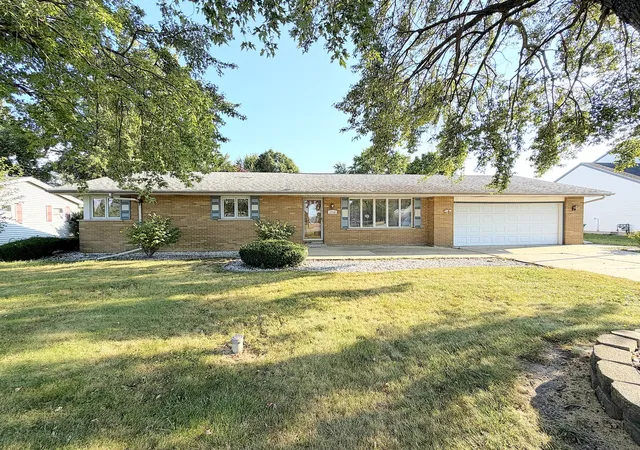 Photo 1 of Single family home for sale at 2148 E 3000 North Rd, Bourbonnais, IL 60914 | MLS# 12755453 | Listing updated on 2026-10-02