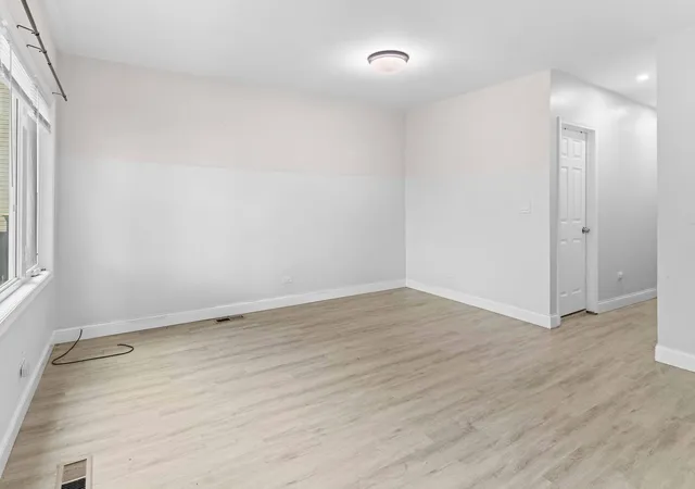 Photo 2 of Single family home for sale at 4607 S Wallace St, Chicago, IL 60609 | MLS# 12755454 | Listing updated on 2026-09-15