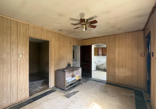Photo 2 of Sale Pending at 610 E Bronson St, Streator, IL 61364 | MLS# 12755461 | Listing updated on 2026-09-21
