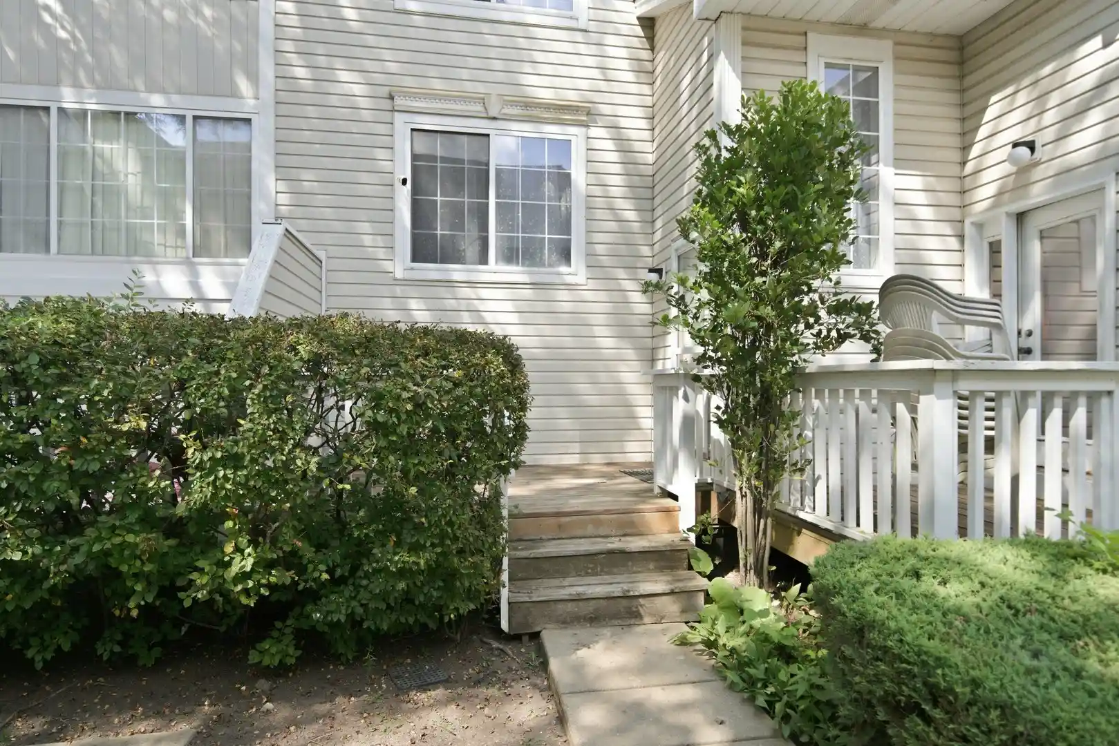Listing Photo 2 - Condo for sale in 6374 Nugget Cir located at 6374 Nugget Cir, Hanover Park, IL 60133 - Unit 6374 Nugget Cir