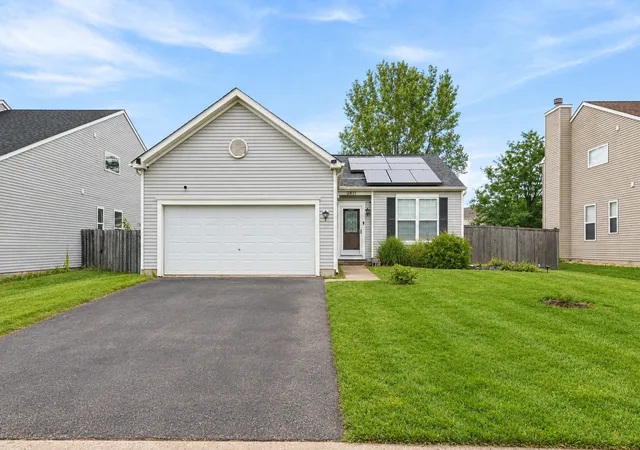 Single family home for sale at 2811 Stonewall Ln, Joliet, IL 60435 | MLS# 12755477