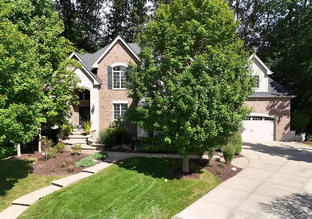 Photo 3 of Mansion for sale at 20633 Charmaine Ct, Frankfort, IL 60423 | MLS# 12755481 | Listing updated on 2026-10-07