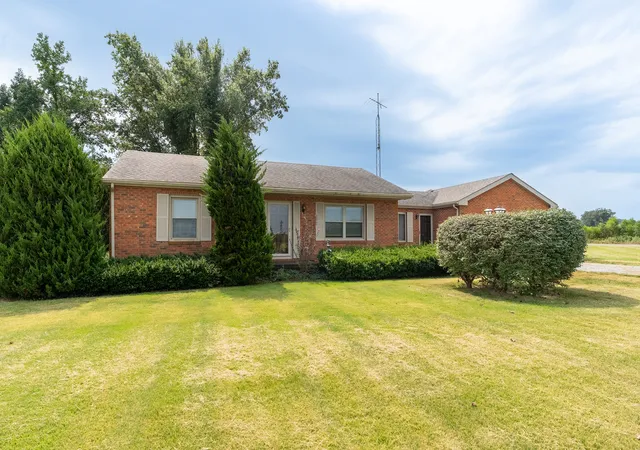 Photo 1 of Single family home for sale at 325 Butler Rd, Harrisburg, IL 62946 | MLS# 12755500 | Listing updated on 2026-09-17