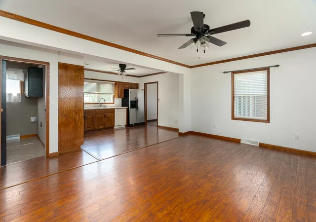 Photo 3 of Single family home for sale at 325 Butler Rd, Harrisburg, IL 62946 | MLS# 12755500 | Listing updated on 2026-09-17