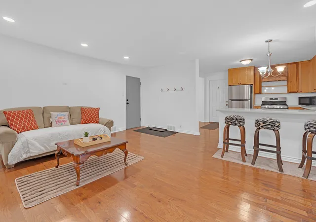 Photo 2 of Single family home for sale at 28 Glen Ave, Fox Lake, IL 60020 | MLS# 12755508 | Listing updated on 2026-10-05