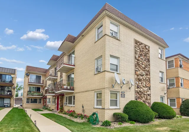 Condo for sale at 6251 N Northwest Hwy #1N, Chicago, IL 60631 | MLS# 12755514
