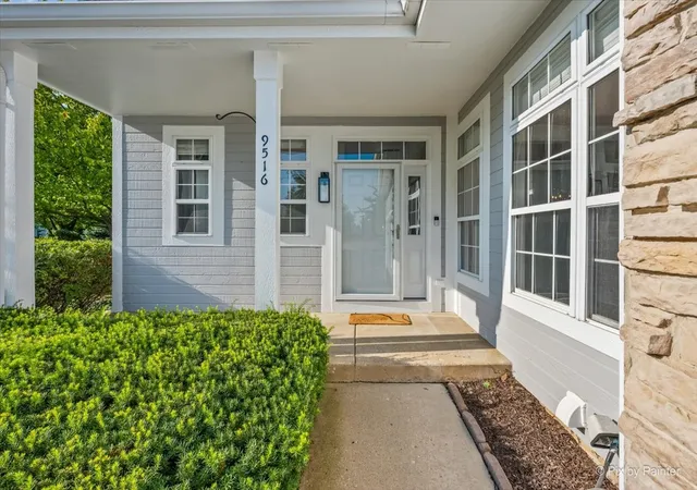 Photo 2 of Townhouse for sale at 9516 Georgetown Ln, Lakewood, IL 60014 | MLS# 12755526 | Listing updated on 2026-09-15