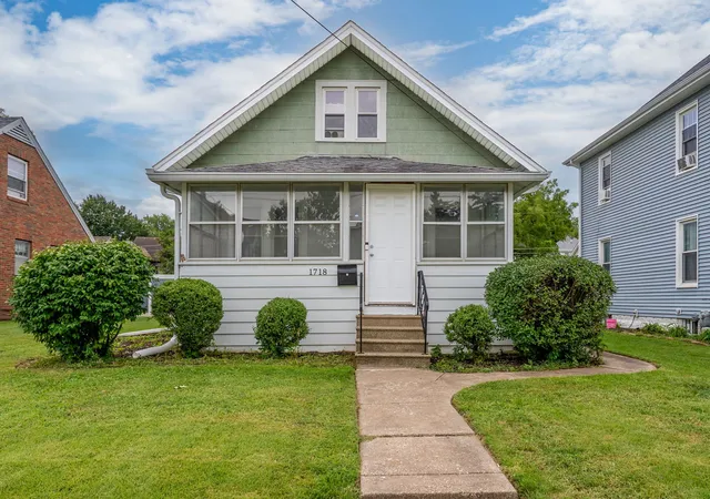 Photo 1 of Single family home for sale at 1718 13th Avenue, Moline, IL 61265 | MLS# 12755530 | Listing updated on 2026-09-12