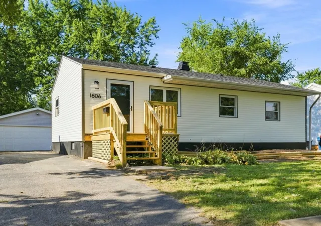 Photo 3 of Single family home for sale at 1806 222nd Place, Sauk Village, IL 60411 | MLS# 12755536 | Listing updated on 2026-09-16