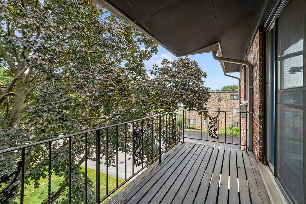 Listing Photo 12 - Condo for sale in 5703 128Th St located at 5703 128Th St, Crestwood, IL 60445 - Unit #31