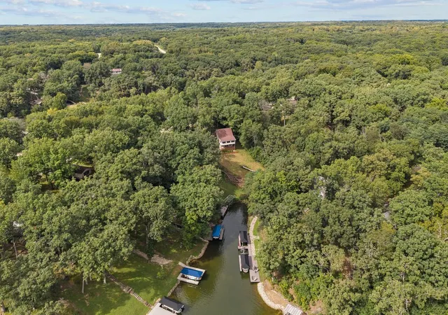 Photo 3 of Single family home for sale at 324 Rustic Oak Ct, Dahinda, IL 61428 | MLS# 12755575 | Listing updated on 2026-09-17