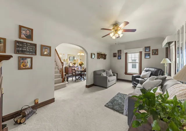 Photo 3 of Single family home for sale at 130 S Yale Ave, Villa Park, IL 60181 | MLS# 12755590 | Listing updated on 2026-09-24