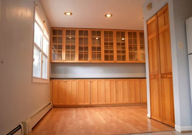 Listing Photo 4 - Condo for sale in building located at 1531 W Sherwin Ave, Chicago, IL 60626 - Unit #1S