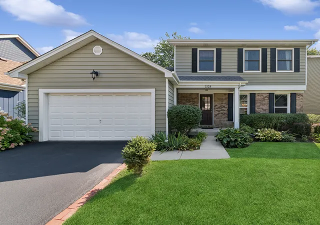 Photo 1 of Single family home for sale at 1528 Bonaventure Dr, Naperville, IL 60563 | MLS# 12755606 | Listing updated on 2026-10-08