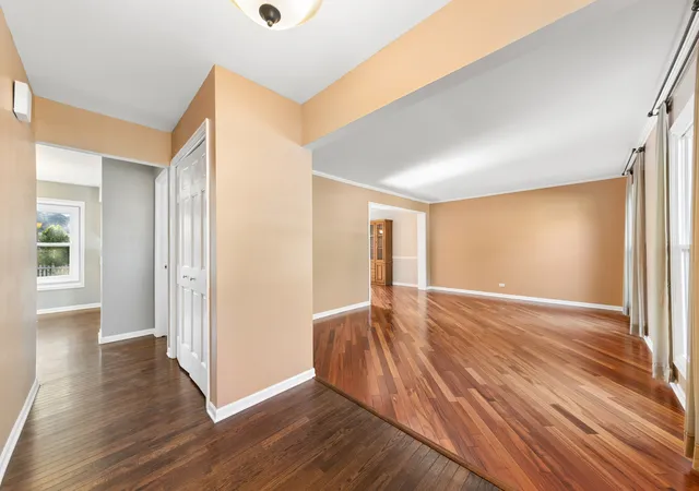 Photo 2 of Single family home for sale at 1528 Bonaventure Dr, Naperville, IL 60563 | MLS# 12755606 | Listing updated on 2026-10-08