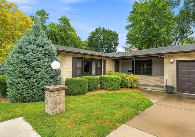 Photo 3 of Single family home for sale at 610 Baker Ave, Lasalle, IL 61301 | MLS# 12755607 | Listing updated on 2026-10-16