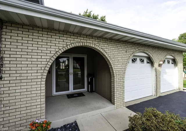 Photo 2 of Single family home for sale at 1810 71st Street, Darien, IL 60561 | MLS# 12755617 | Listing updated on 2026-09-28