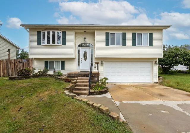 Photo 1 of Single family home for sale at 4205 8 1/2 St, East Moline, IL 61244 | MLS# 12755624 | Listing updated on 2026-09-12