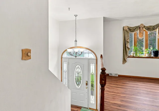 Photo 4 of Single family home for sale at 4205 8 1/2 St, East Moline, IL 61244 | MLS# 12755624 | Listing updated on 2026-09-12