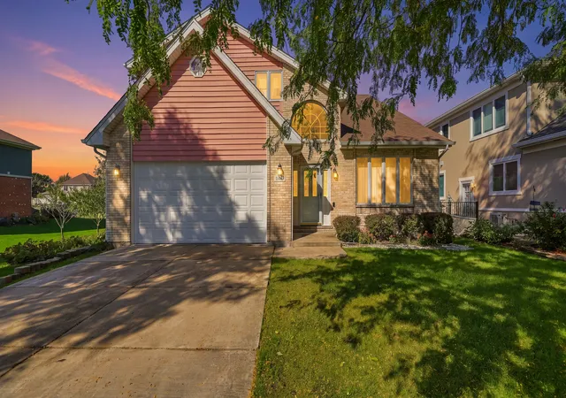 Single family home for sale at 1140 Crystal Ave, Downers Grove, IL 60516 | MLS# 12755663