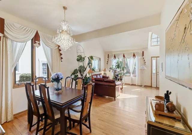 Photo 4 of Single family home for sale at 1140 Crystal Ave, Downers Grove, IL 60516 | MLS# 12755663 | Listing updated on 2026-10-07