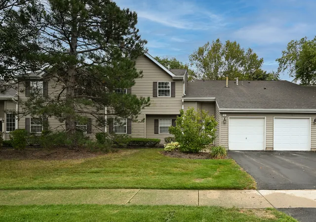 Condo for sale at 59 Gant Cir #G, Streamwood, IL 60107 | MLS# 12755675