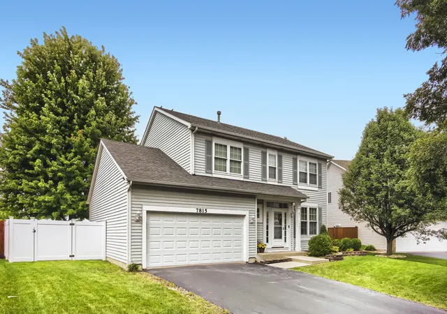 Photo 2 of Single family home for sale at 7815 Briarcliff Dr, Plainfield, IL 60586 | MLS# 12755682 | Listing updated on 2026-09-24