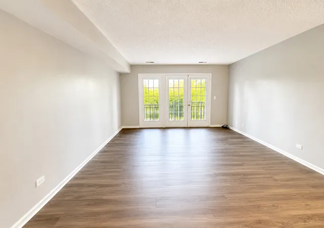 Photo 4 of Condo for sale at 520 Biesterfield Rd #209, Elk Grove Village, IL 60007 | MLS# 12755689 | Listing updated on 2026-09-15