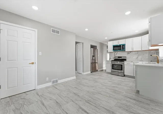 Photo 3 of Single family home for sale at 146 W 27th Street, Chicago Heights, IL 60411 | MLS# 12755690 | Listing updated on 2026-10-05