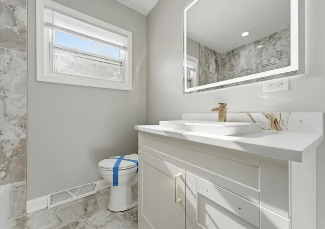 Photo 3 of Single family home for sale at 146 W 27th Street, Chicago Heights, IL 60411 | MLS# 12755690 | Listing updated on 2026-10-08