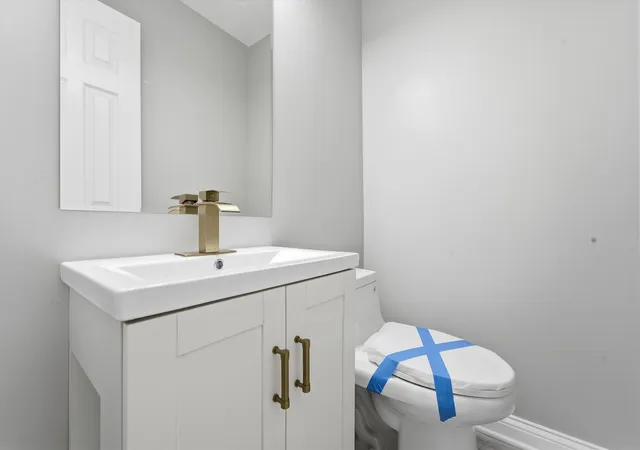 Photo 4 of Single family home for sale at 146 W 27th Street, Chicago Heights, IL 60411 | MLS# 12755690 | Listing updated on 2026-10-08