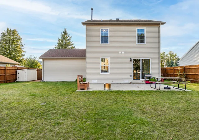 Photo 3 of Single family home for sale at 1210 Brookfield Dr, Plainfield, IL 60586 | MLS# 12755721 | Listing updated on 2026-09-22