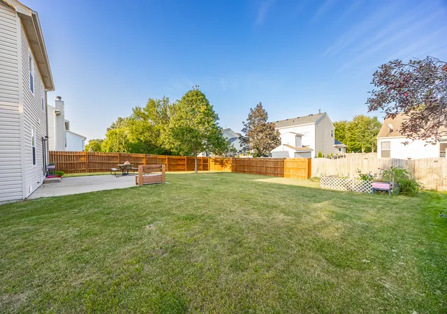 Photo 3 of Single family home for sale at 1210 Brookfield Dr, Plainfield, IL 60586 | MLS# 12755721 | Listing updated on 2026-09-22