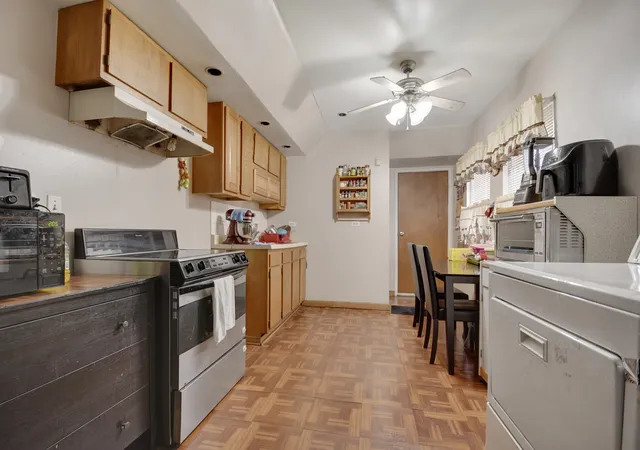 Photo 4 of Single family home for sale at (Undisclosed), Chicago, IL 60652 | MLS# 12755725 | Listing updated on 2026-09-23