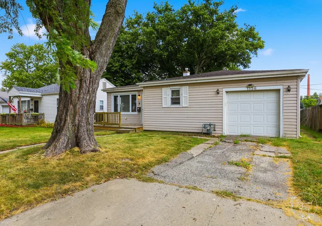 Photo 1 of Single family home for sale at 1556 S 4th Avenue, Kankakee, IL 60901 | MLS# 12755730 | Listing updated on 2026-09-18