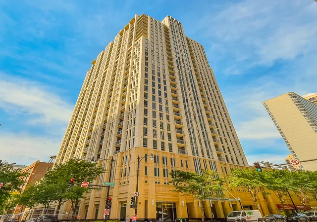 Photo 1 of Condo for sale at 1250 S Michigan Ave #2205, Chicago, IL 60605 | MLS# 12755759 | Listing updated on 2026-09-16