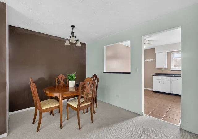 Listing Photo 5 - Condo for sale in building located at 1000 Judson St, Bensenville, IL 60106 - Unit #1A