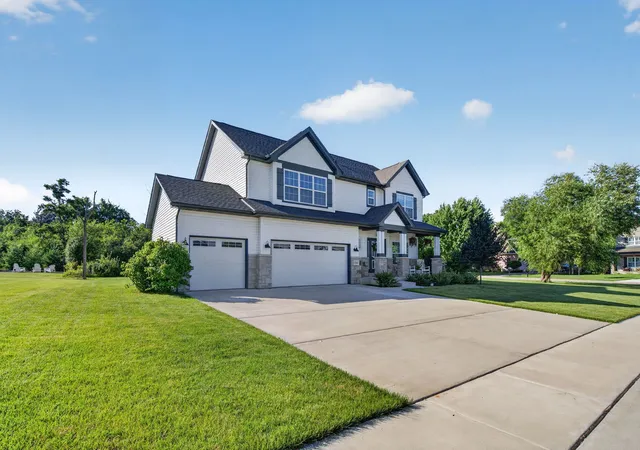 Photo 3 of Single family home for sale at 25640 W Stonechase Ct, Channahon, IL 60410 | MLS# 12755775 | Listing updated on 2026-09-23