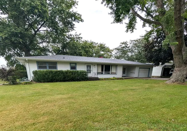 Photo 1 of Sale Pending at 205 E Pleasant Ave, Sandwich, IL 60548 | MLS# 12755780 | Listing updated on 2026-09-13