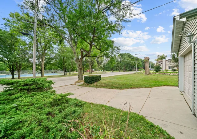 Photo 39 of Single family home for sale at 915 W Lincoln Ave, Belvidere, IL 61008 | MLS# 12755781 | Listing updated on 2026-09-12