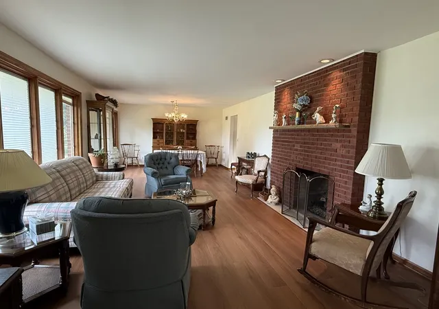 Photo 3 of Single family home for sale at 6206 Haligus Rd, Woodstock, IL 60098 | MLS# 12755787 | Listing updated on 2026-09-19