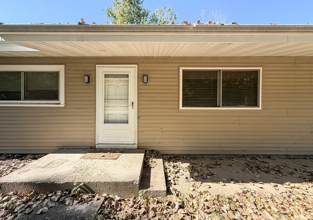 Photo 2 of Single family home for sale at 1367 County Rd 1000, Lerna, IL 62440 | MLS# 12755795 | Listing updated on 2026-10-30
