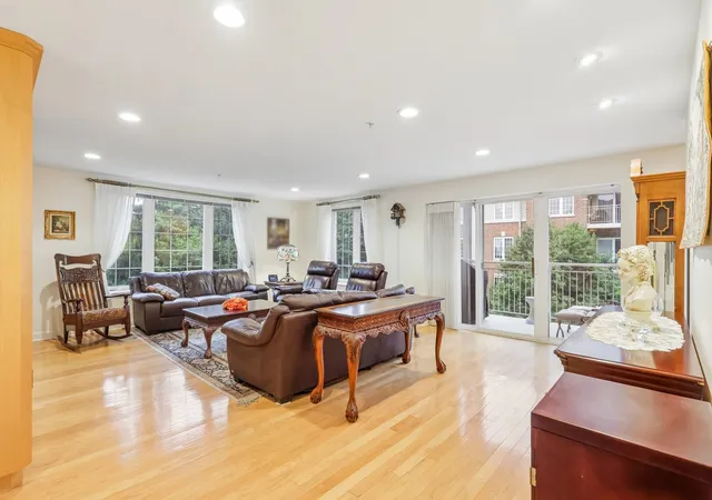 Photo 3 of Condo for sale at 640 Robert York Ave #308, Deerfield, IL 60015 | MLS# 12755805 | Listing updated on 2026-09-24